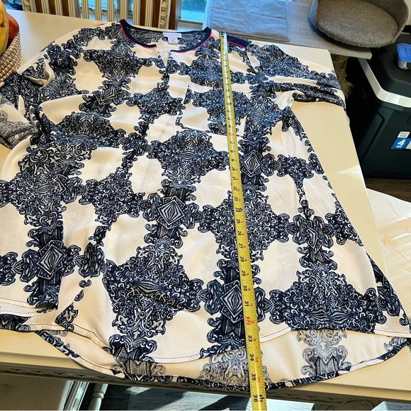 SOFT SURROUNDINGS viscose tunic. Convertible sleeves. Like new condition. - Picture 12 of 13